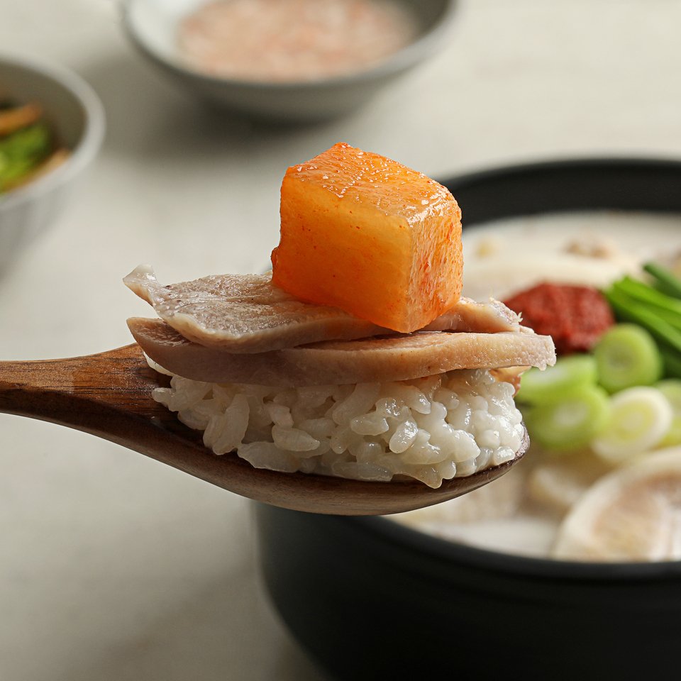 극소수 순대 국밥 (돼지 포함) 1팩 고기 간편 캠핑 순댓국 순대국 냉동 택배 레토르트 상세 이미지 1